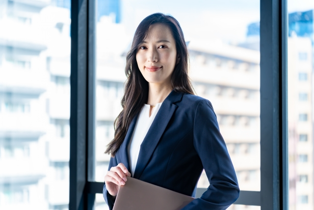 40代営業女性が稼げる在宅副業3選