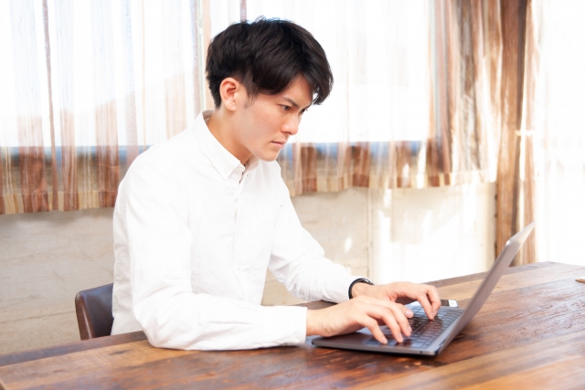 AI副業に挑戦したものの失敗が続いている今、なぜやめずに続けているのかを実体験から整理。成果が出ない原因や考え方の変化を、途中経過として正直にまとめました。